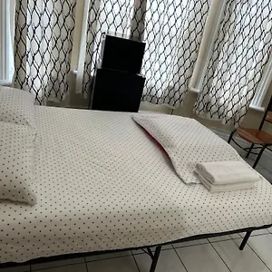 3* Hotel 586